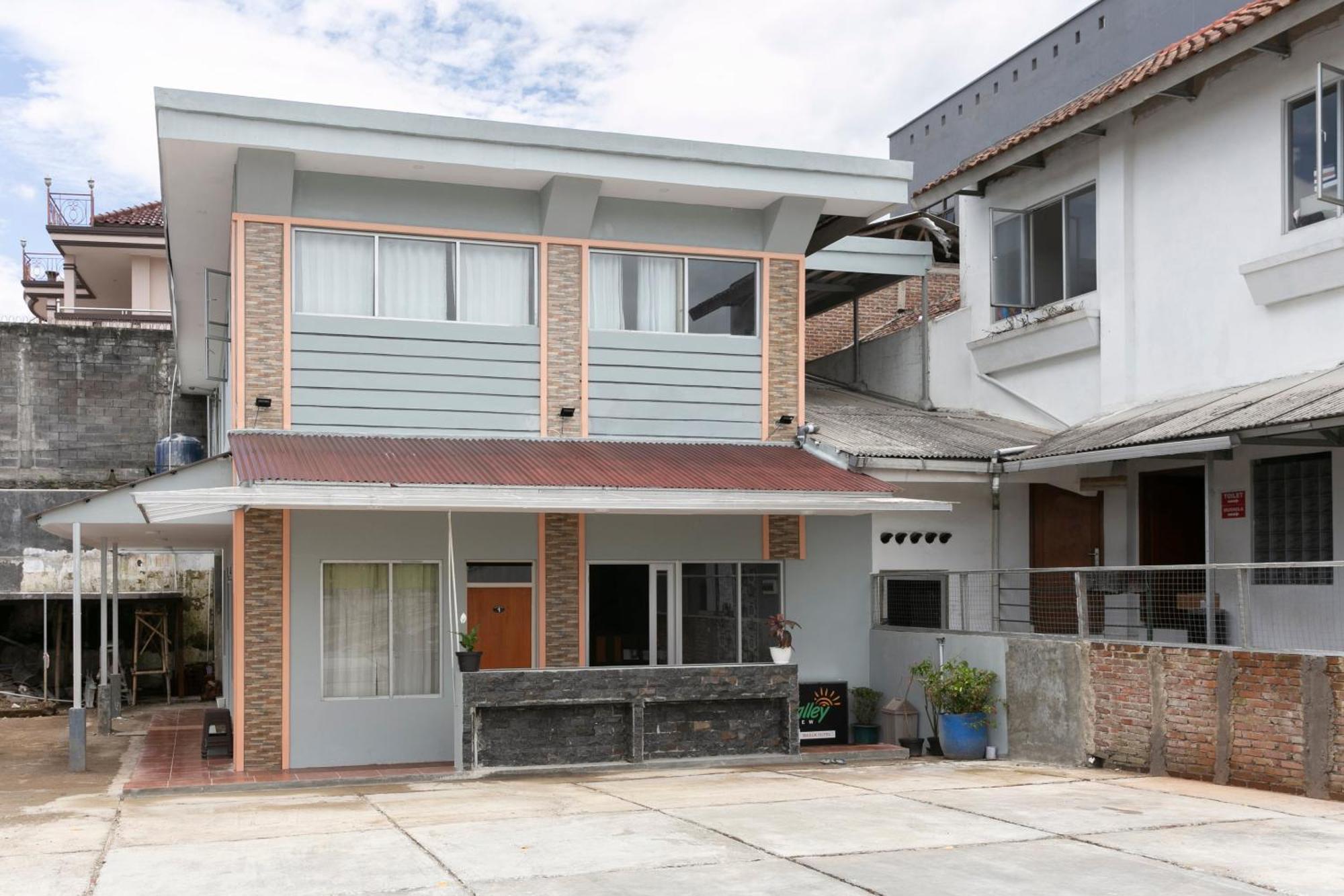Super Oyo Collection O 3130 D'Valley View Lembang Exterior foto